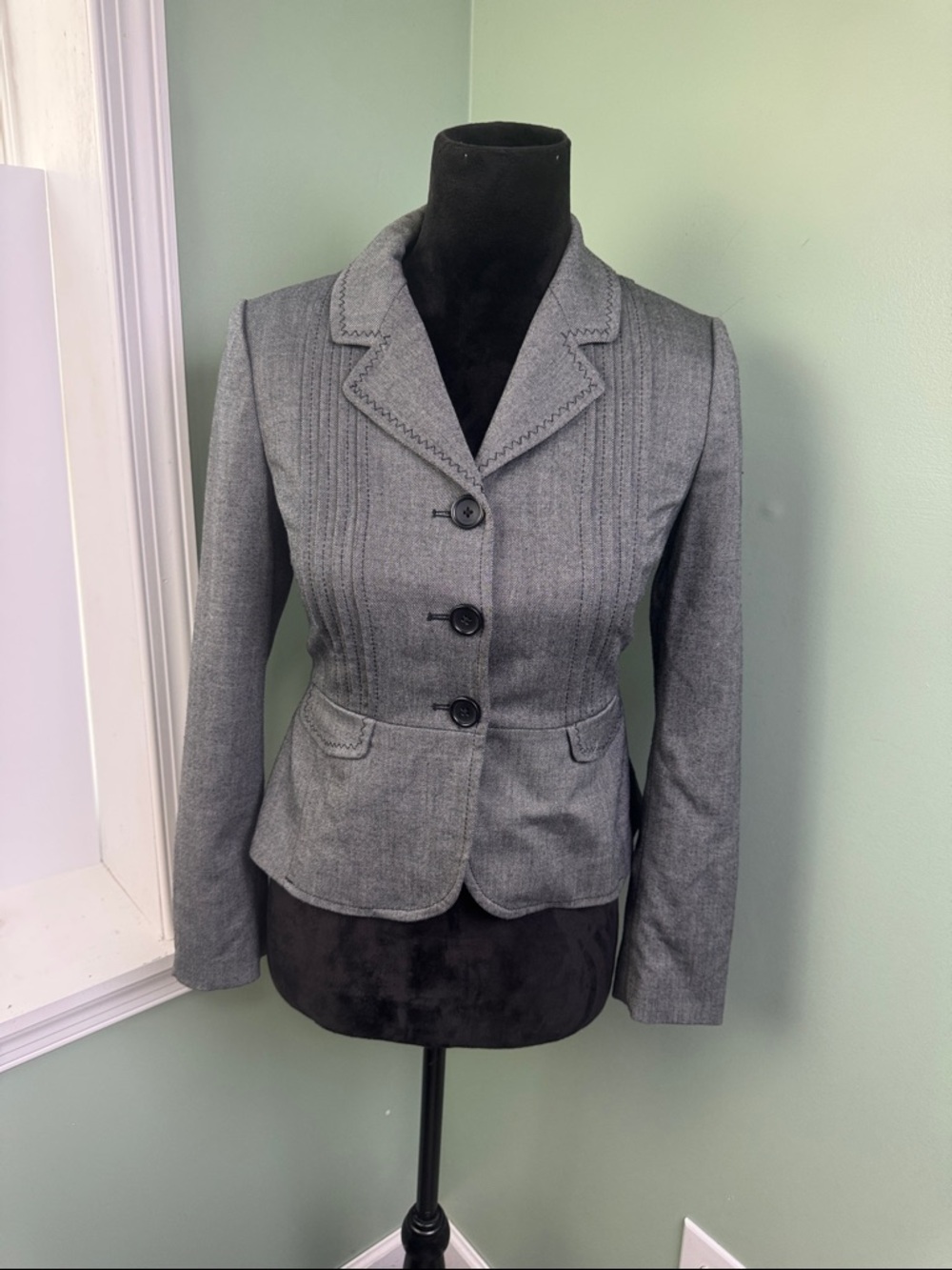 LOFT Gray Tailored Pin-Tuck Blazer 00P